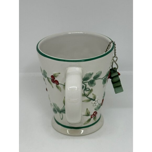 Pfaltzgraff Winterberry Embossed Mug 12oz w/ Tea Infuser Christmas Set - 3.5"x4" - Picture 7 of 7